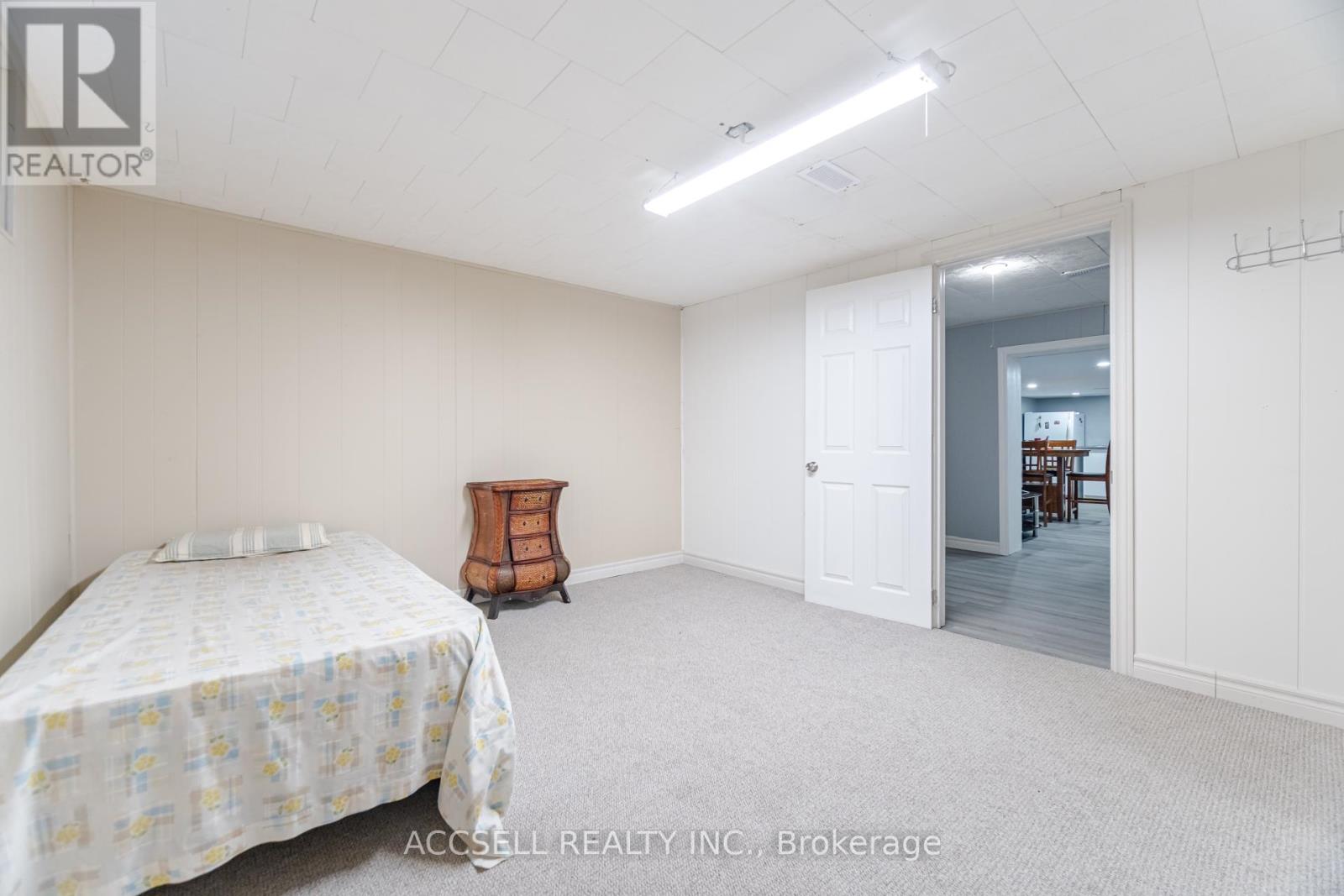 Photo 10 of 4 Tanner Circle, St Catharines ON