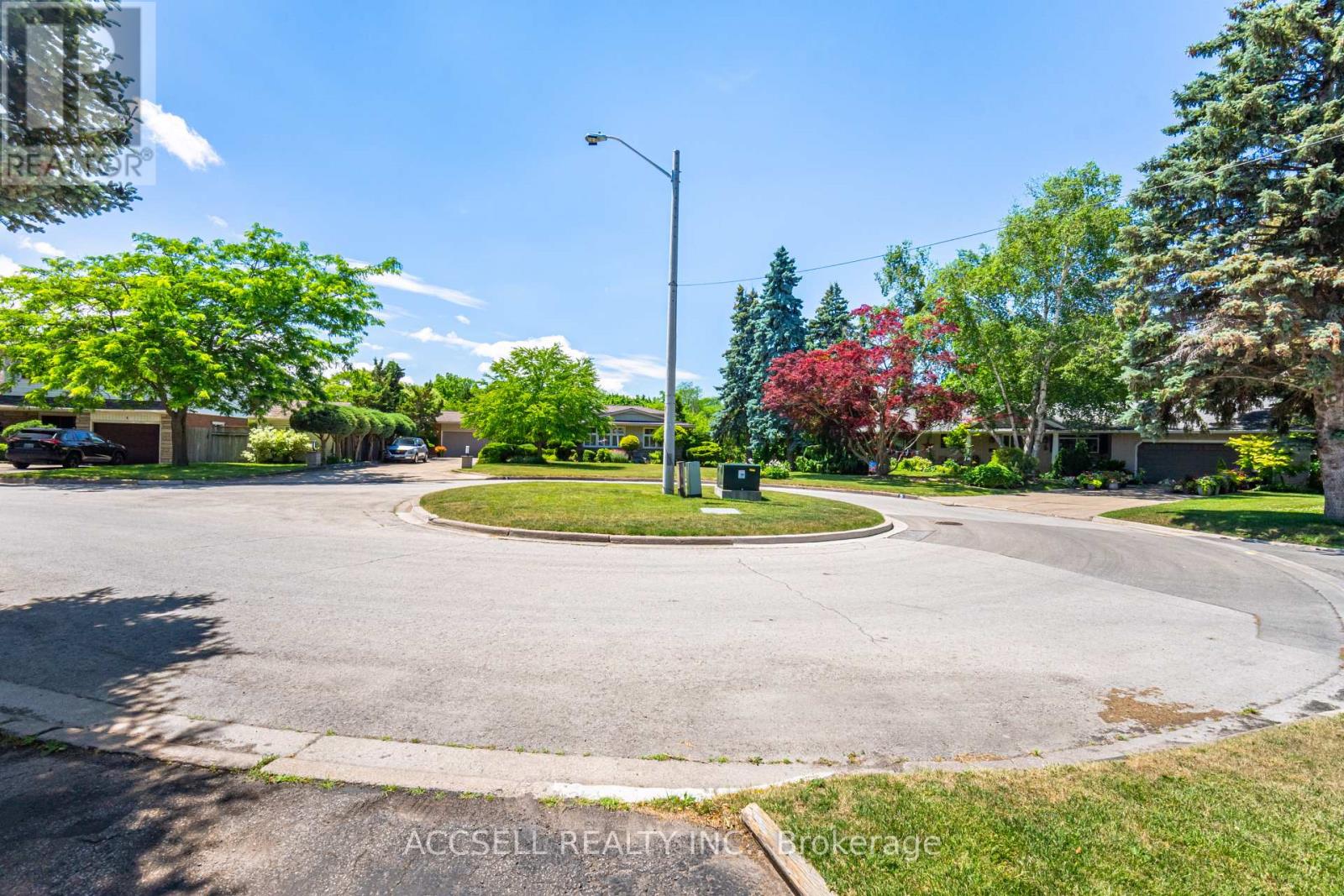 Photo 7 of 4 Tanner Circle, St Catharines ON