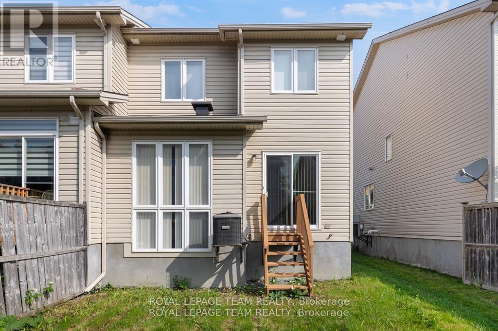 Photo 22 of 209 Macoun Circle, Ottawa ON