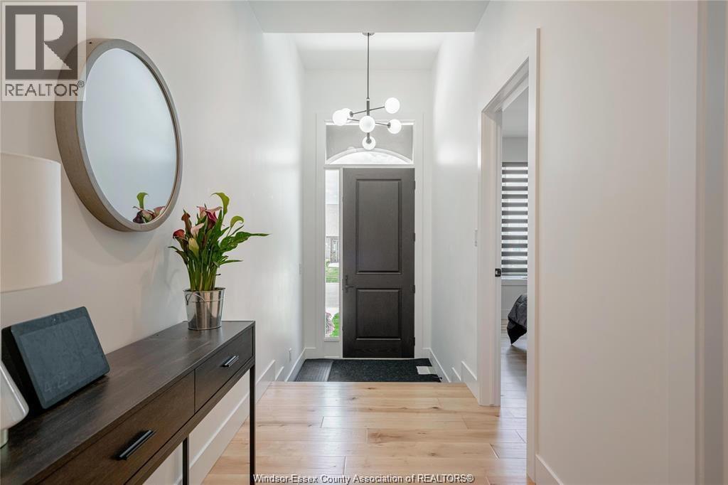 Photo 10 of 13 Summerville Avenue, Leamington ON
