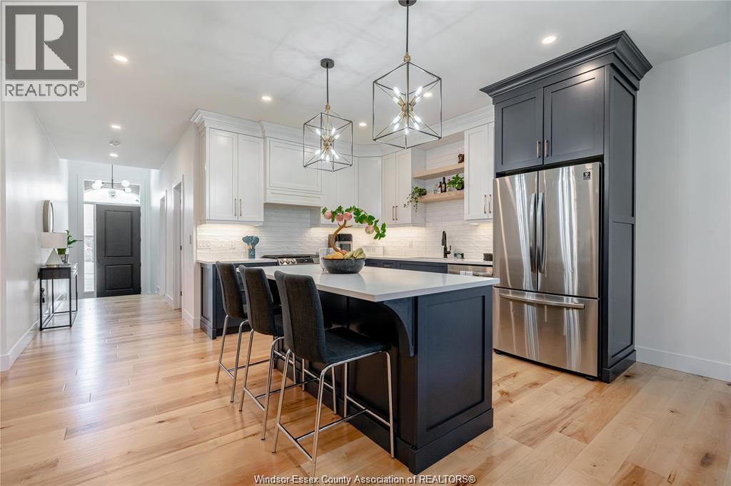 Photo 30 of 13 Summerville Avenue, Leamington ON