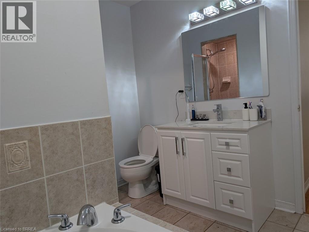 Photo 3 of 10 Polar Bear Place, Brampton ON