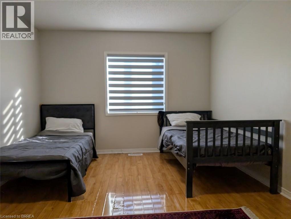 Photo 28 of 10 Polar Bear Place, Brampton ON