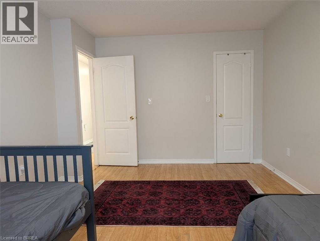 Photo 39 of 10 Polar Bear Place, Brampton ON