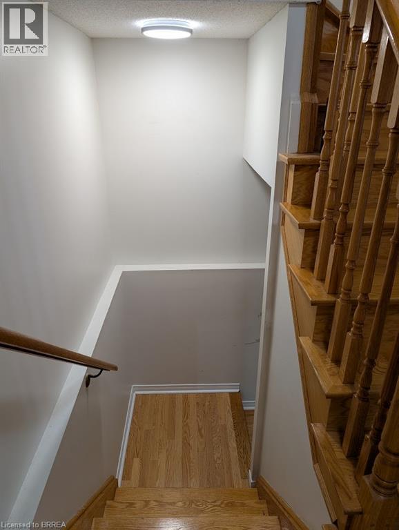 Photo 33 of 10 Polar Bear Place, Brampton ON