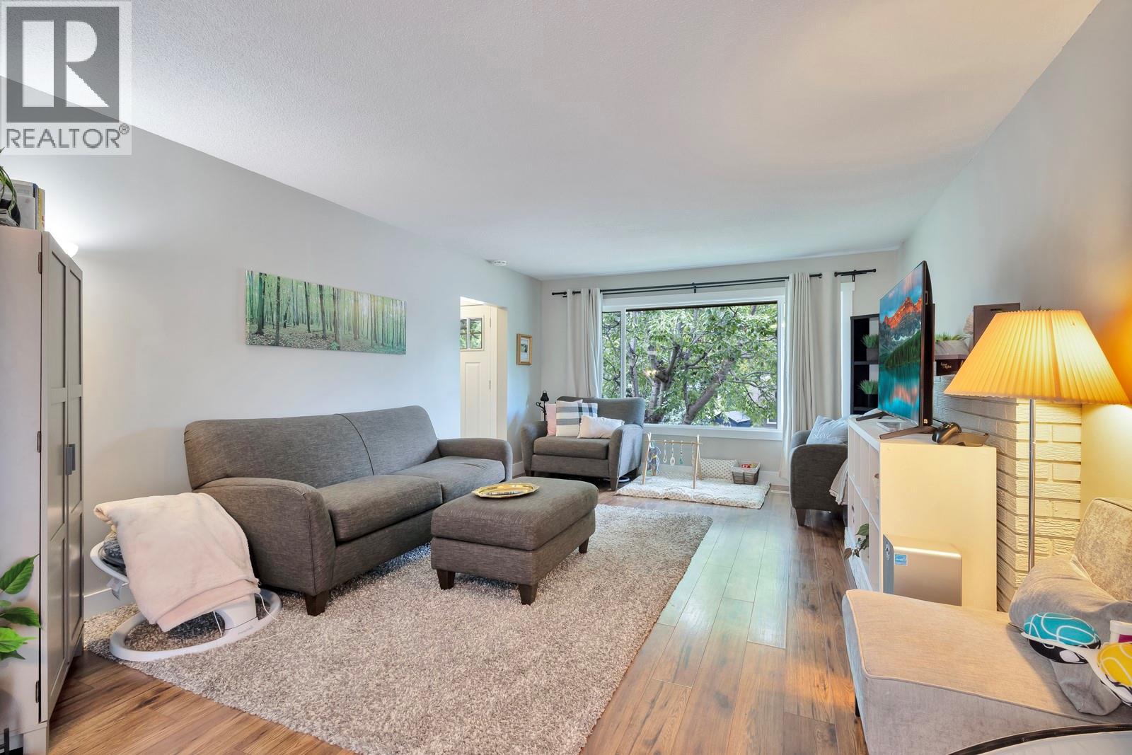 Photo 29 of 1552 Pinehurst Crescent, Kelowna BC