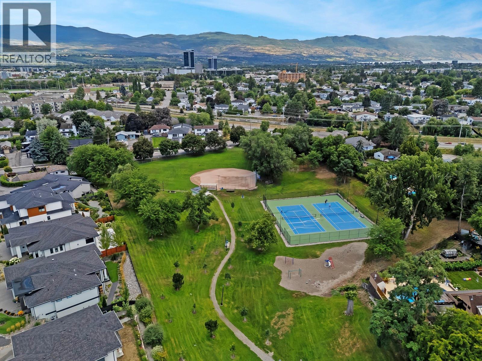Photo 42 of 1552 Pinehurst Crescent, Kelowna BC