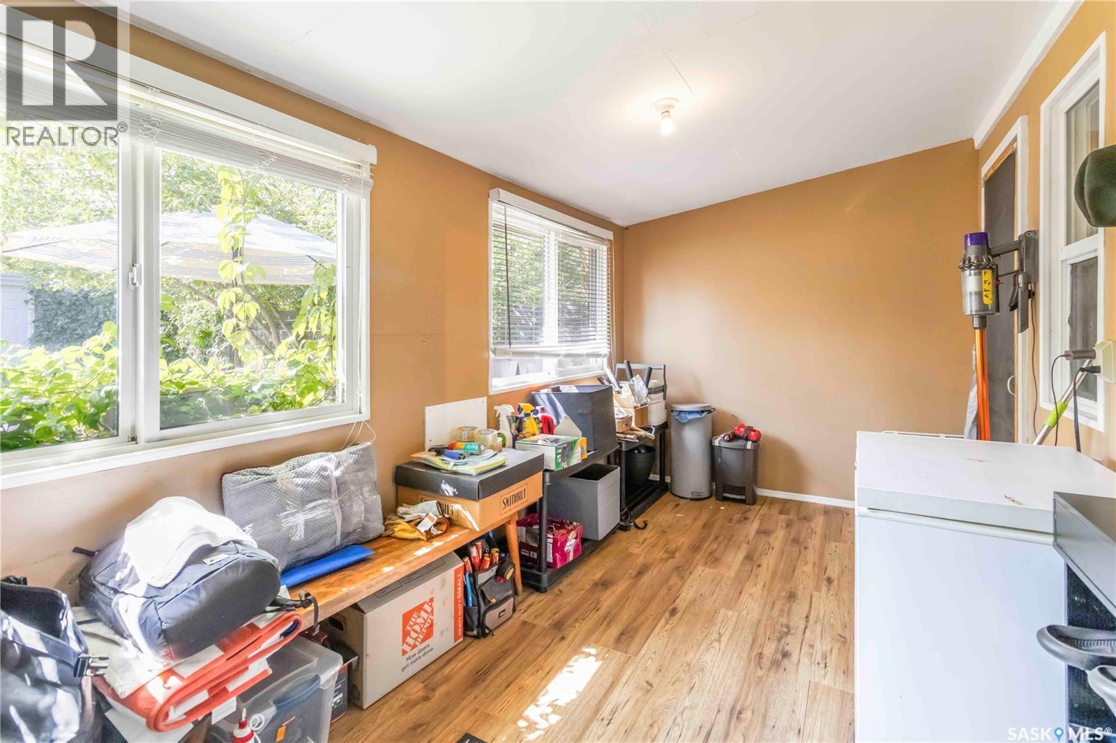 Photo 11 of 615 G Avenue S, Saskatoon SK