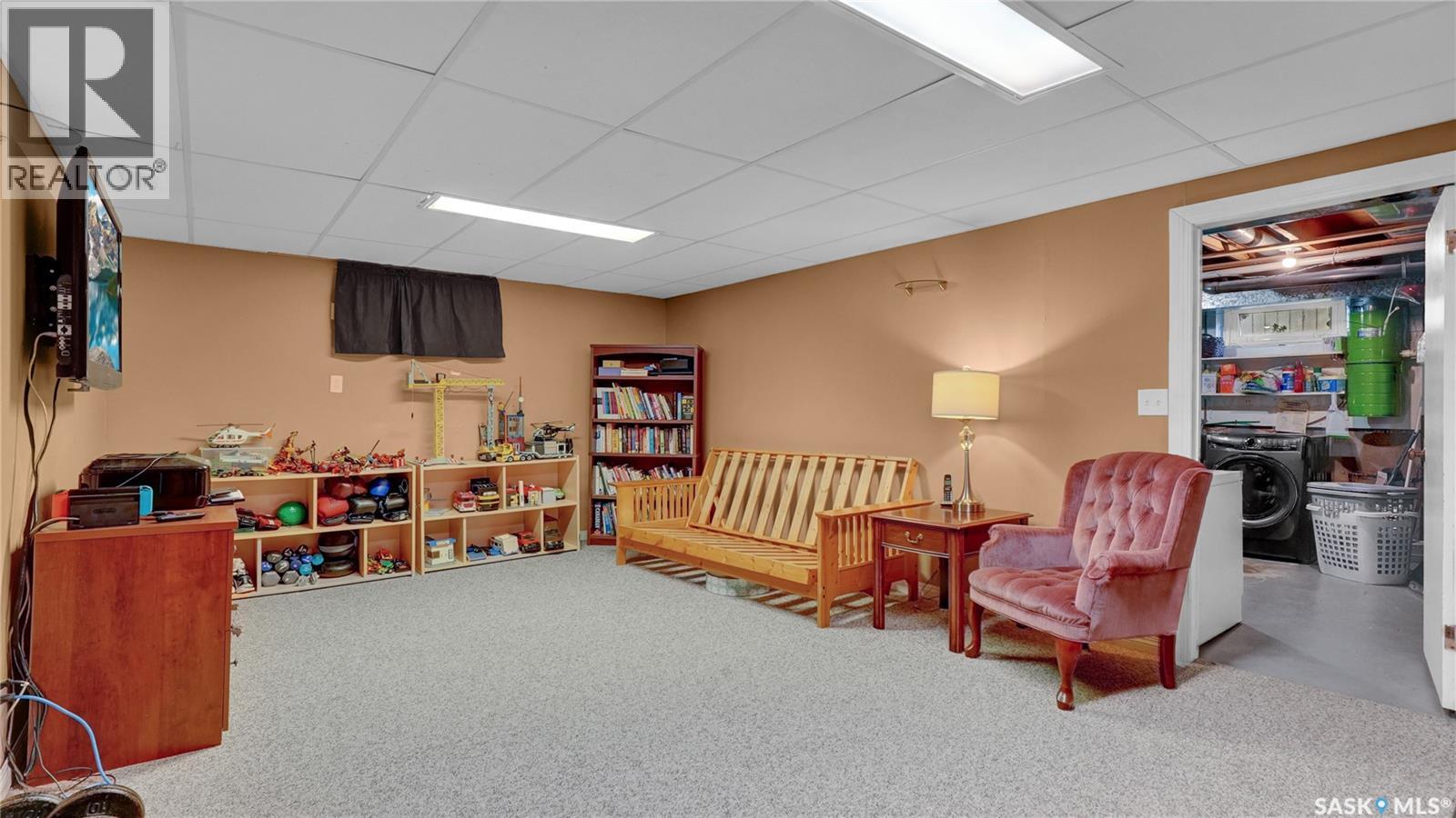 Single Family House for Sale in  Queen STREET Regina 