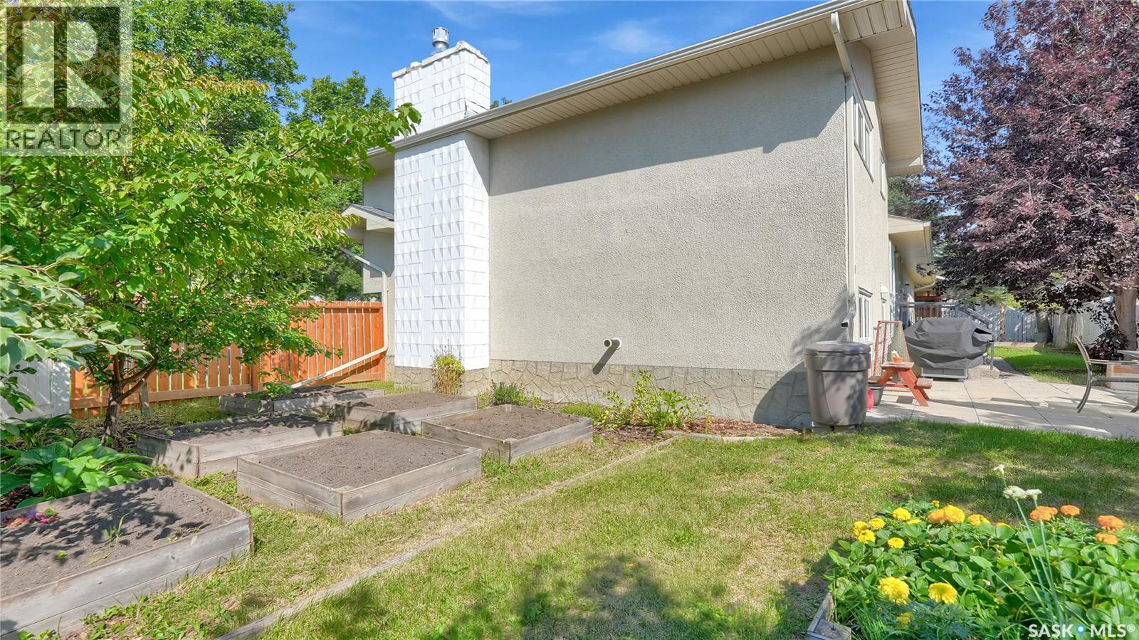 Single Family House for Sale in  Queen STREET Regina 