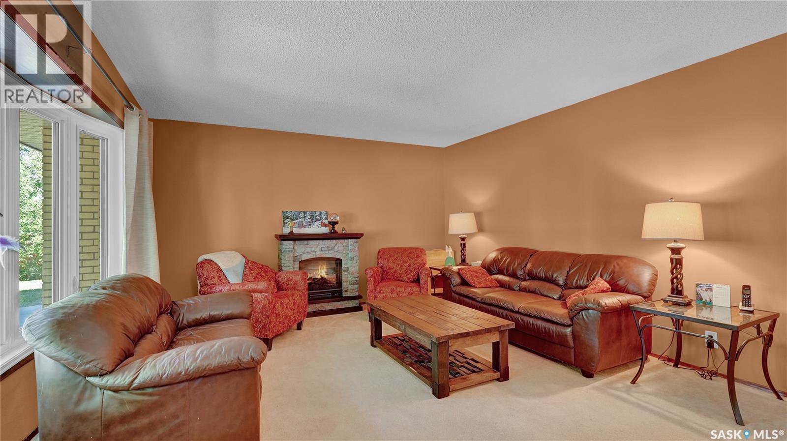 Single Family House for Sale in  Queen STREET Regina 