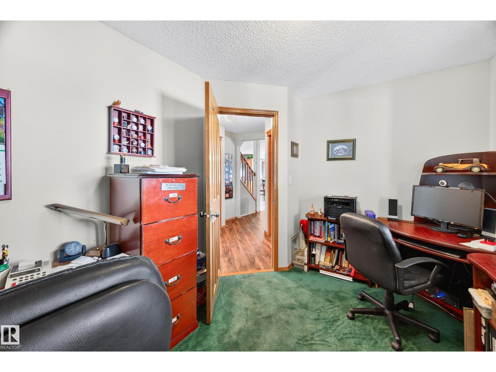 Photo 29 of 5 Lafranchise Co, St Albert AB