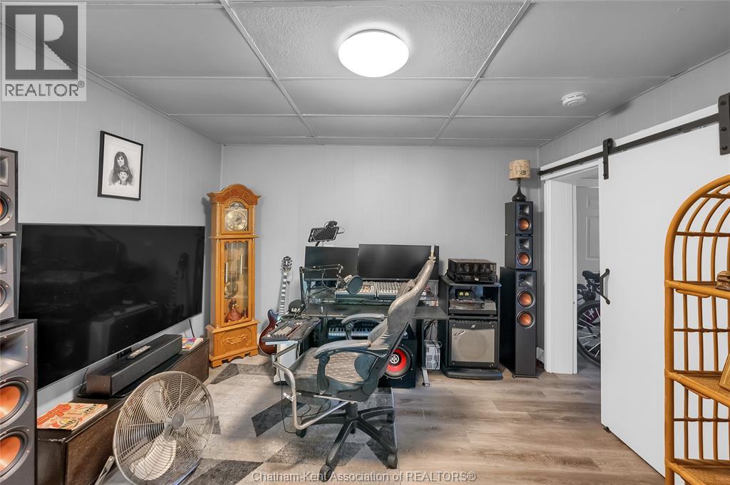 Photo 28 of 185 Thames Street, Chatham ON