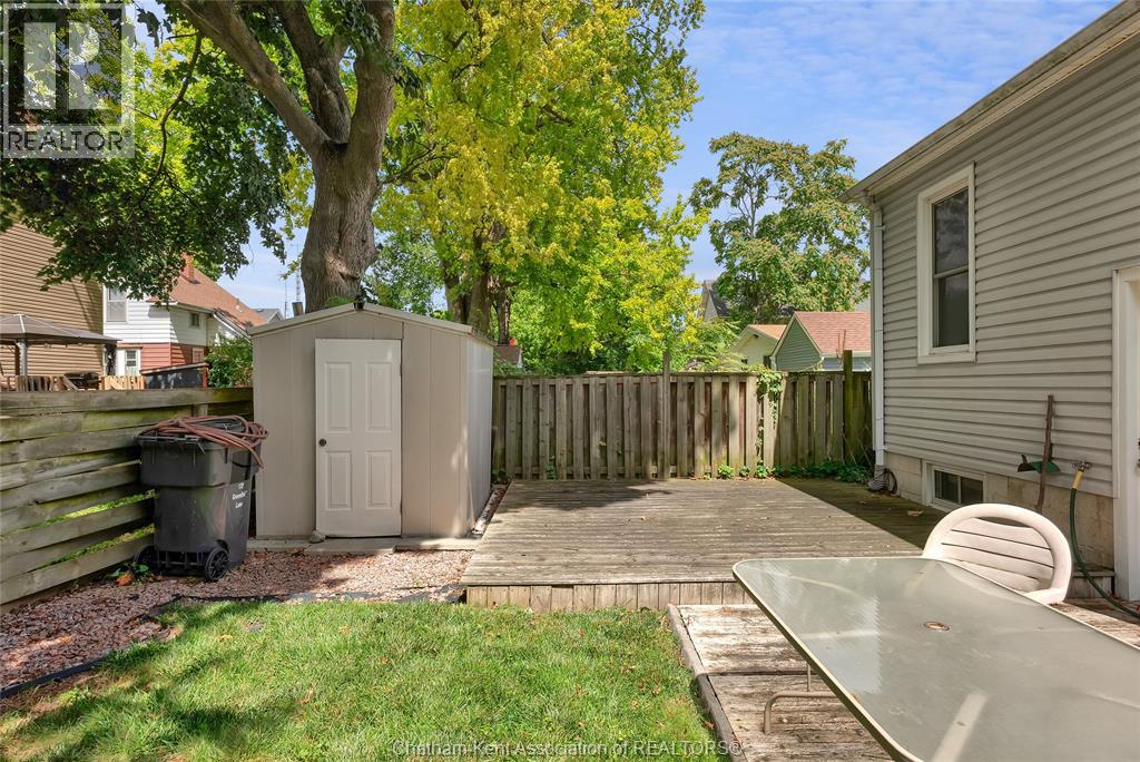 Photo 3 of 185 Thames Street, Chatham ON