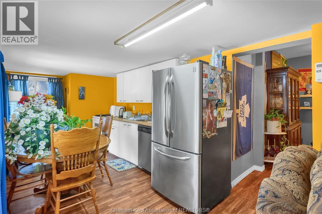 Photo 46 of 185 Thames Street, Chatham ON