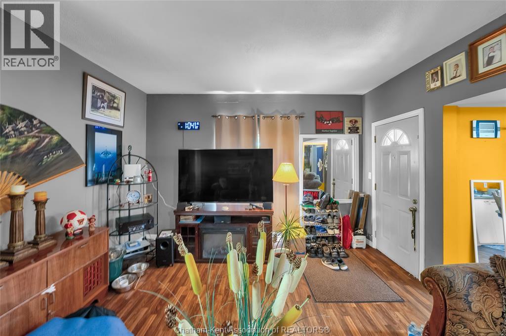 Photo 24 of 185 Thames Street, Chatham ON