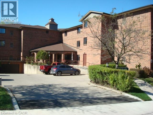 Photo 8 of 4 Albert Street Unit 305, Cambridge ON