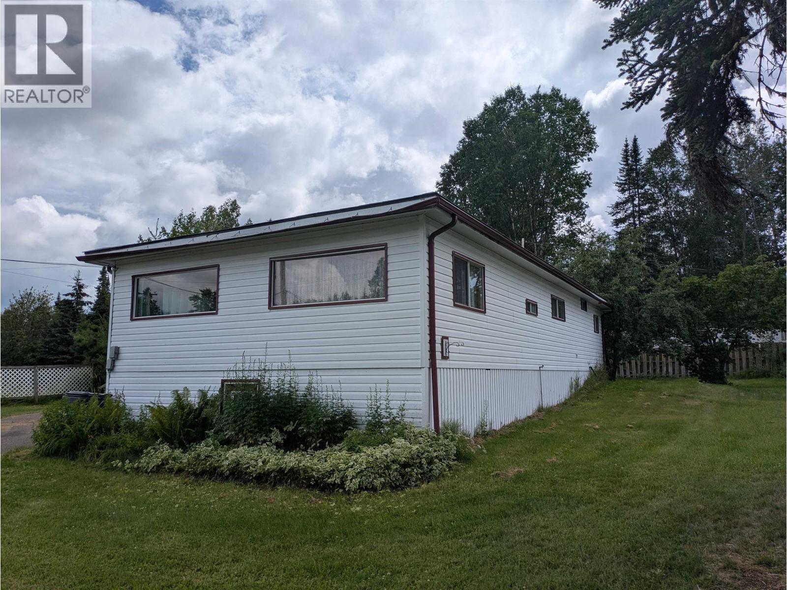 4195 KNIGHT CRESCENT, Prince George