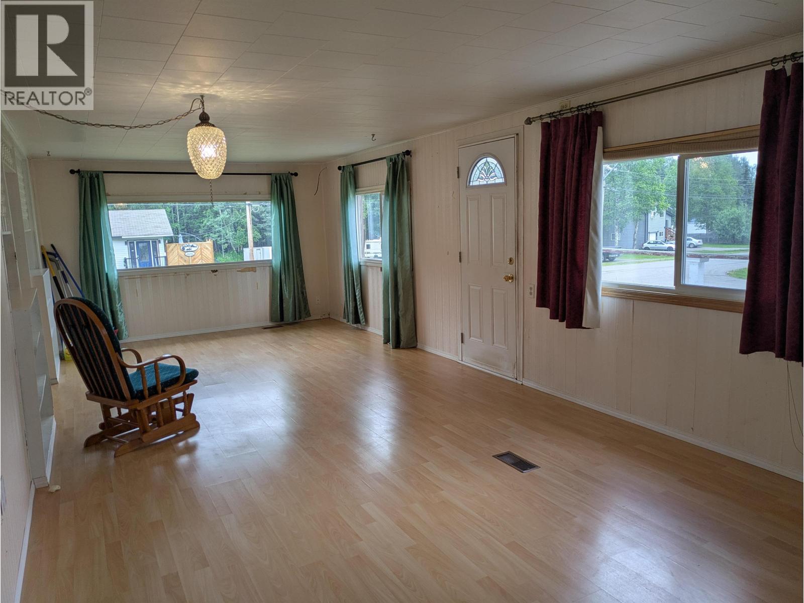 4195 KNIGHT CRESCENT, Prince George