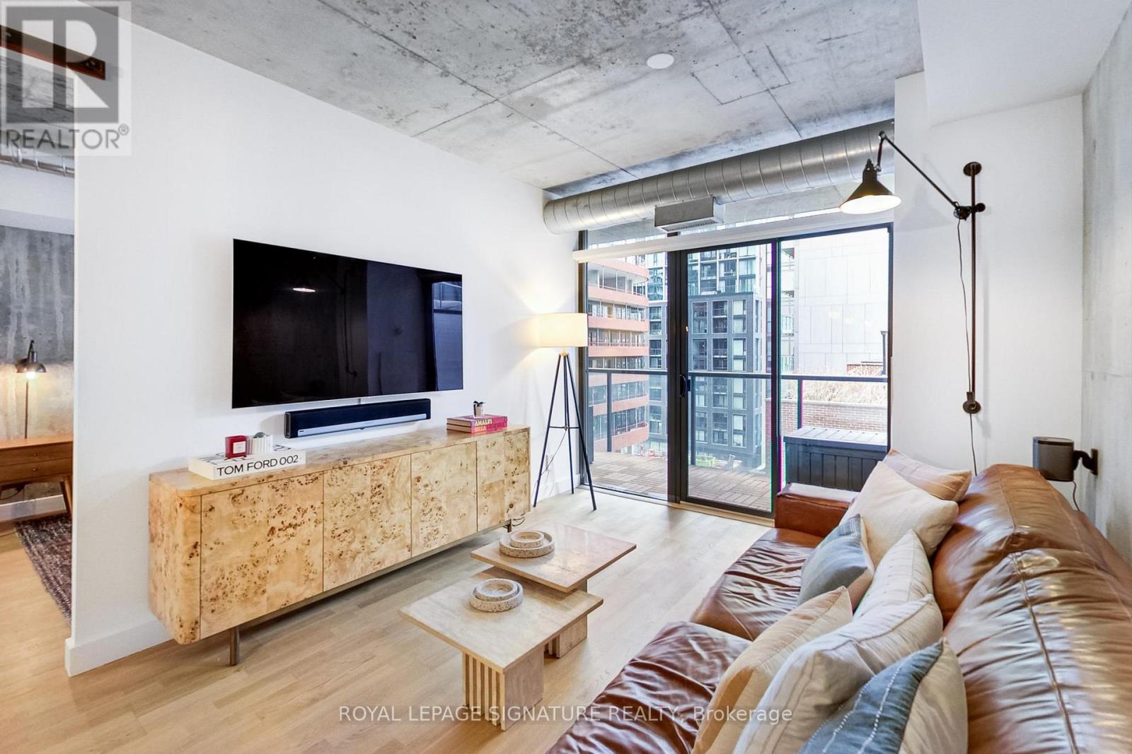 Photo 10 of 614 138 Princess Street, Toronto ON