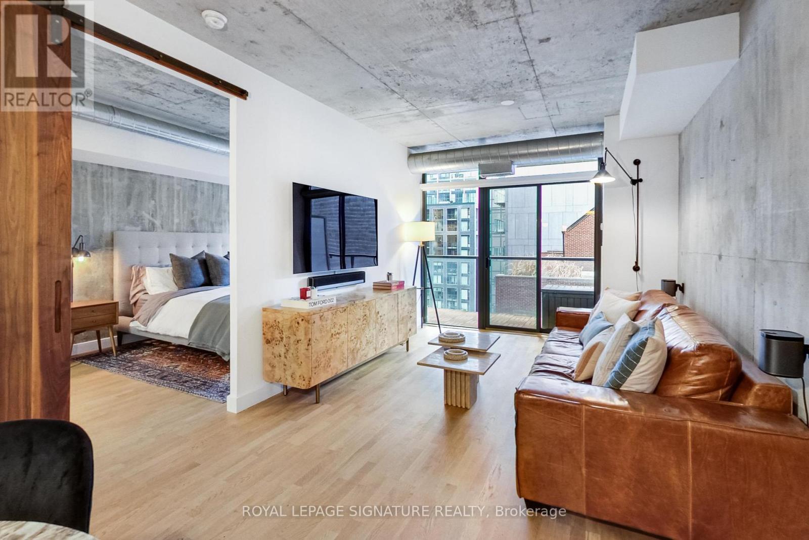 Photo 7 of 614 138 Princess Street, Toronto ON