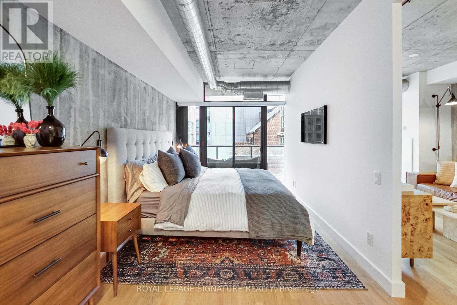 Photo 18 of 614 138 Princess Street, Toronto ON