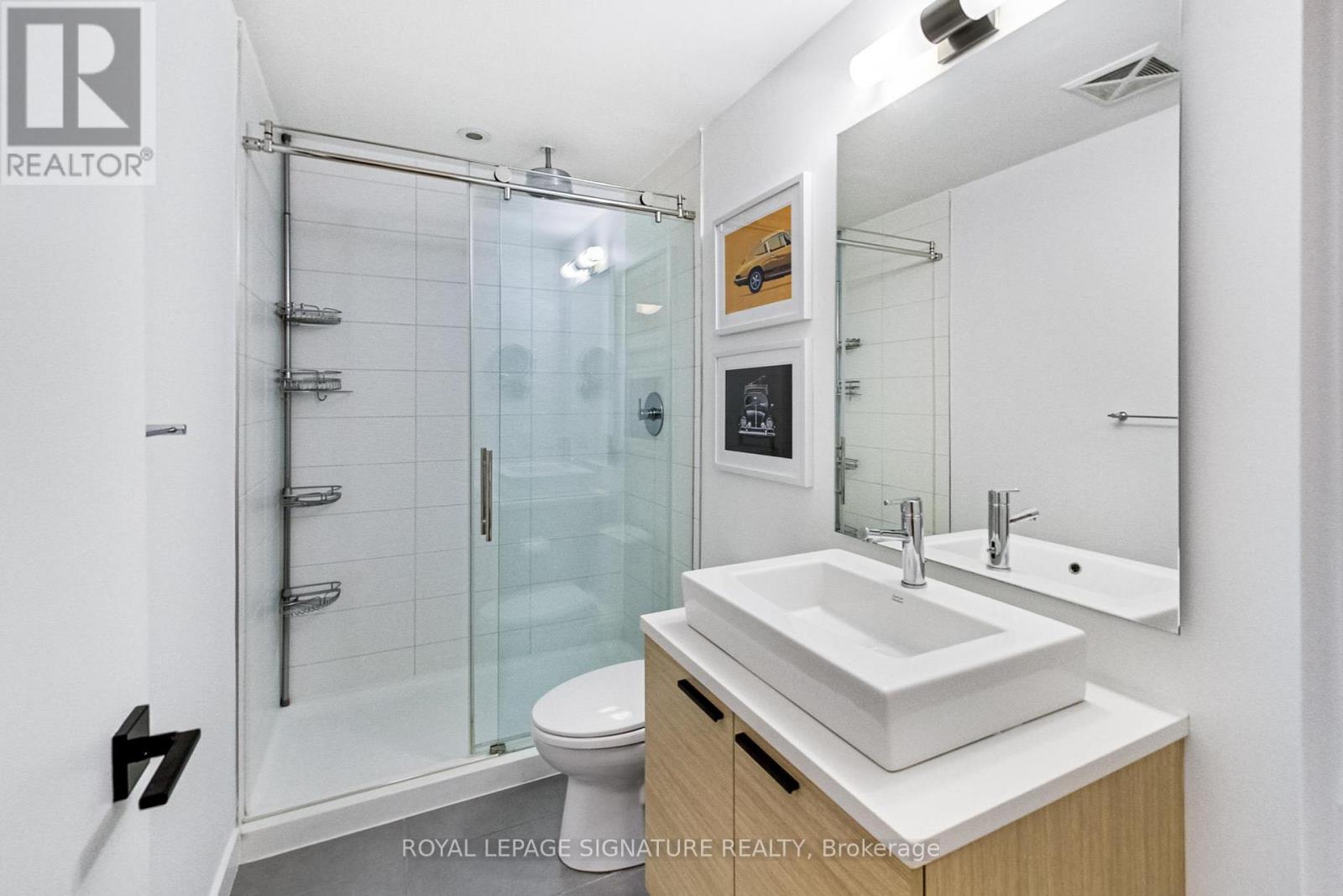 Photo 6 of 614 138 Princess Street, Toronto ON