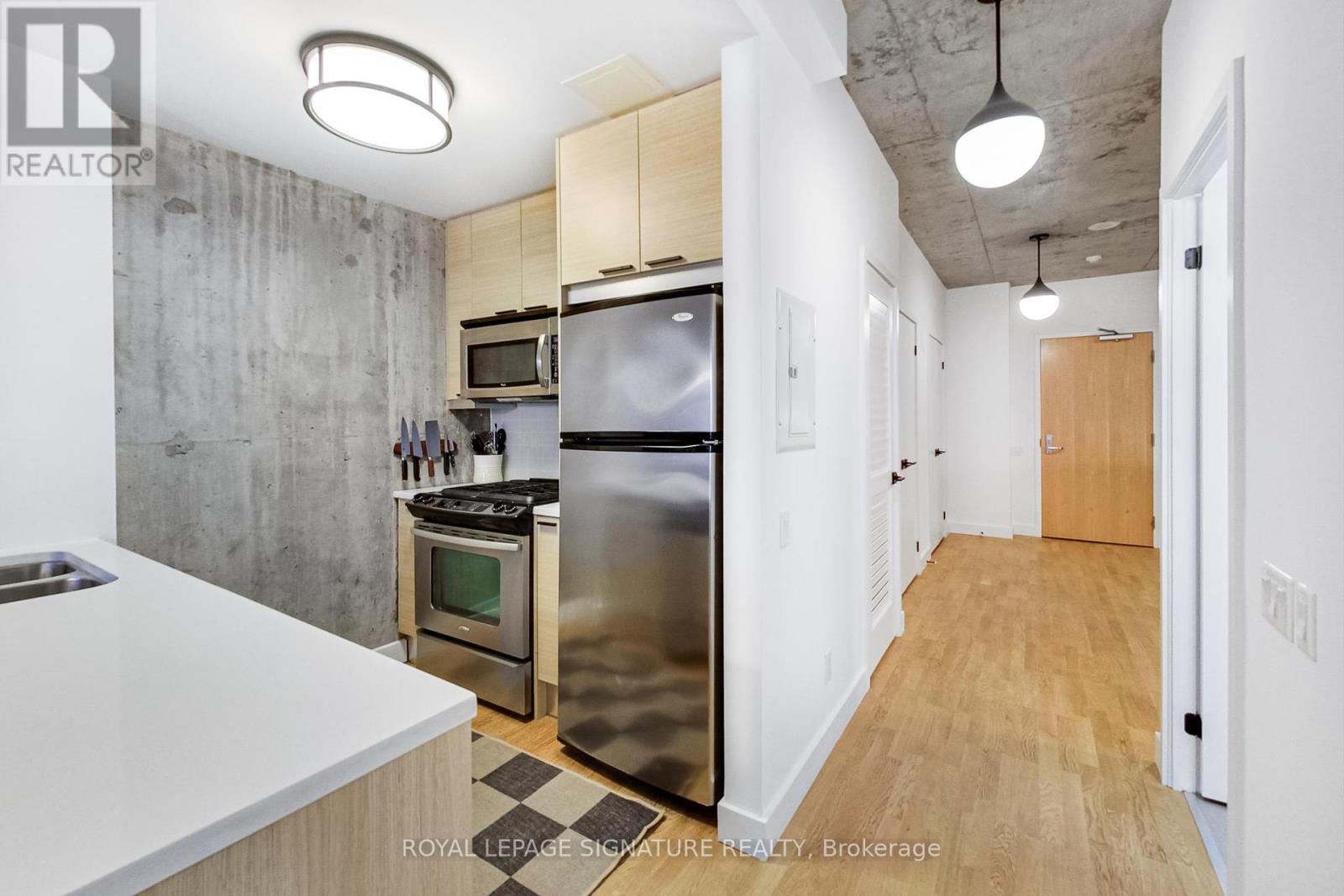 Photo 11 of 614 138 Princess Street, Toronto ON
