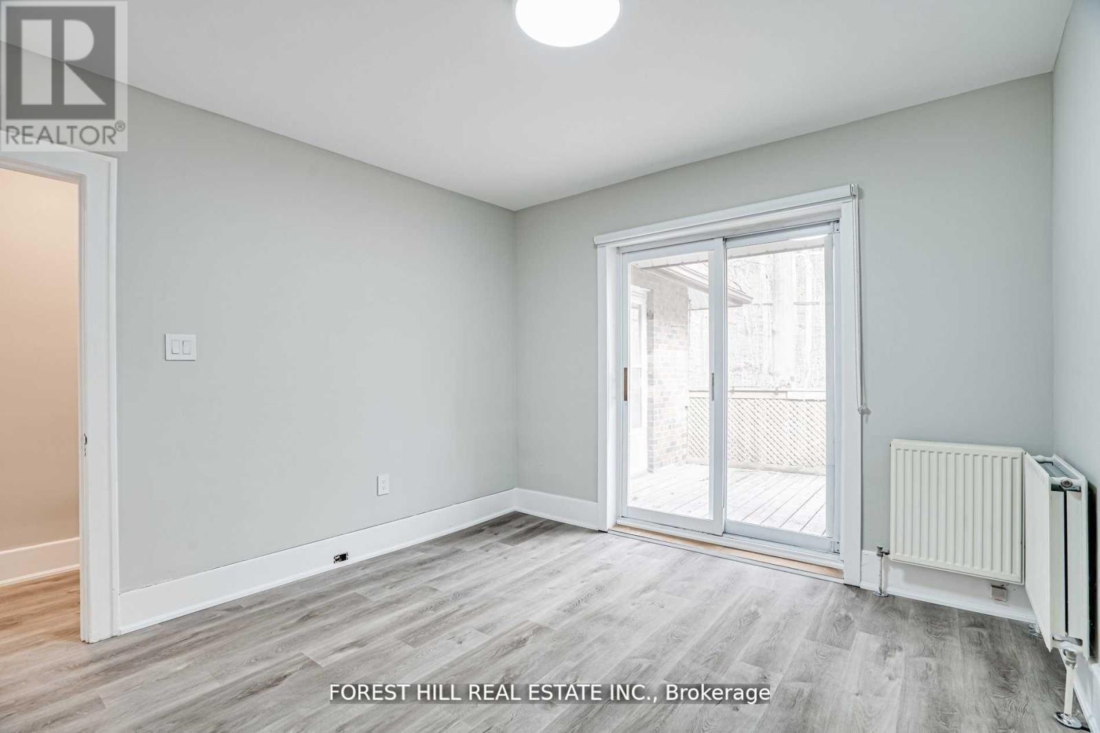 Photo 19 of Upper 8 Poplar Plains Crescent, Toronto ON