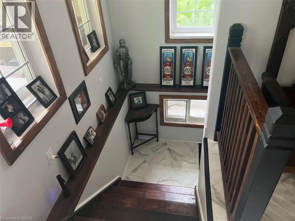 Photo 8 of 213 Vidal Street S, Sarnia ON