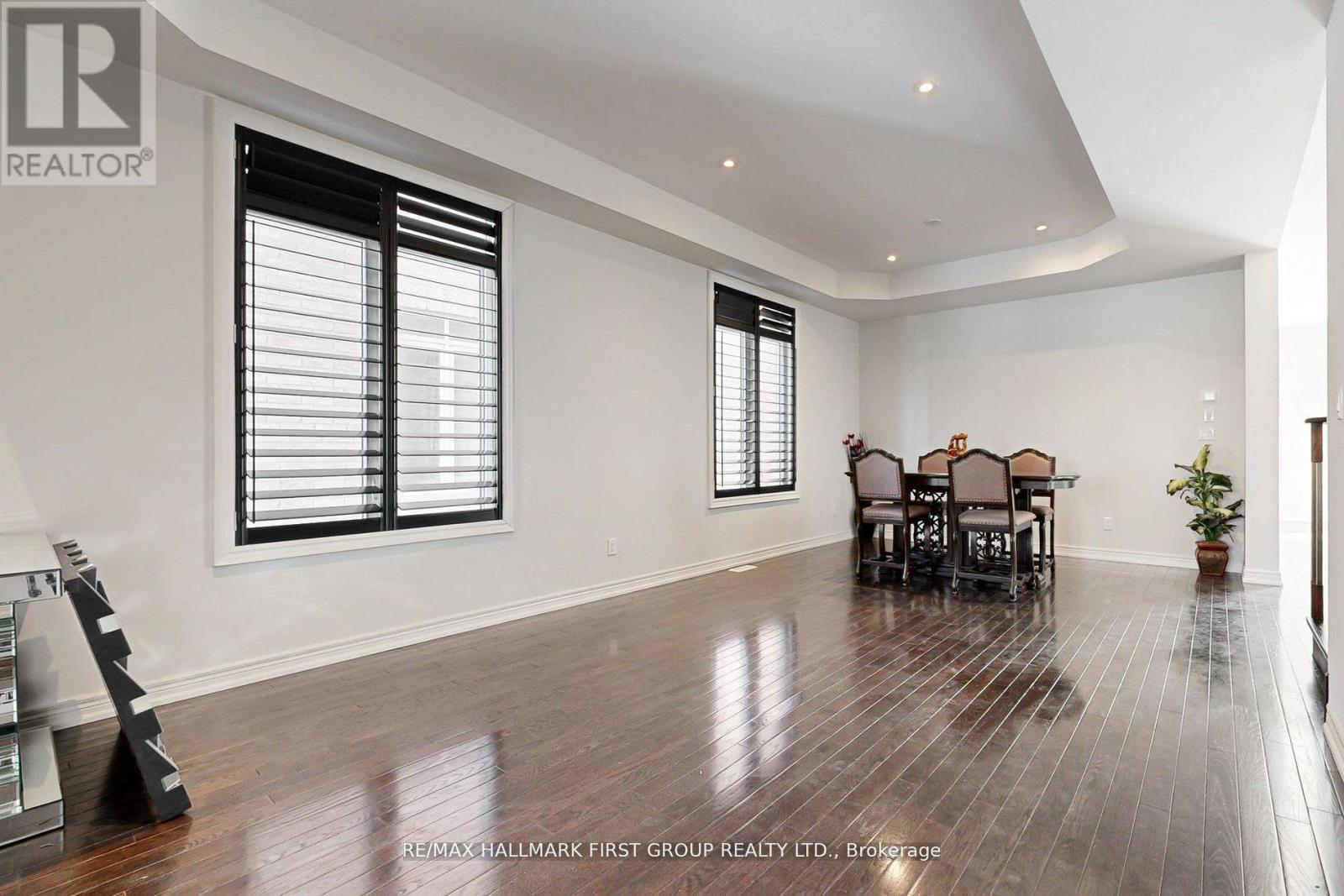 Photo 5 of 329 Windfields Farm Drive W, Oshawa ON