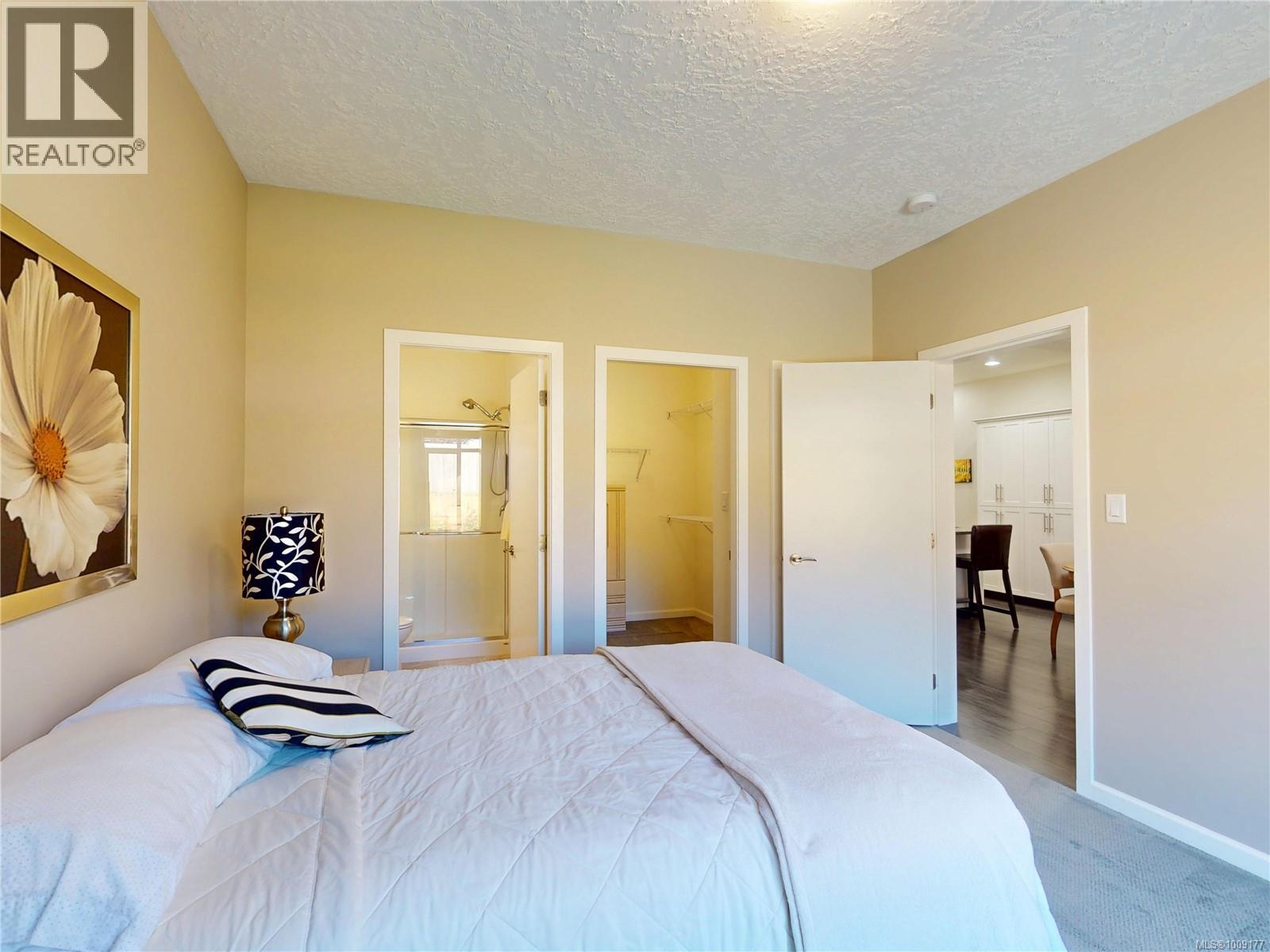 Photo 4 of 6332 Shambrook Dr, Sooke BC