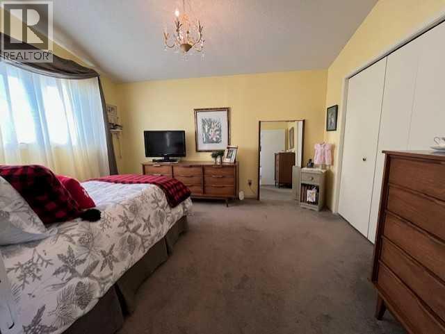 Photo 1 of 162 W 100 S Street, Raymond AB