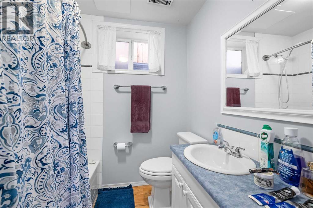 Photo 37 of 2236 33 Street Sw, Calgary AB
