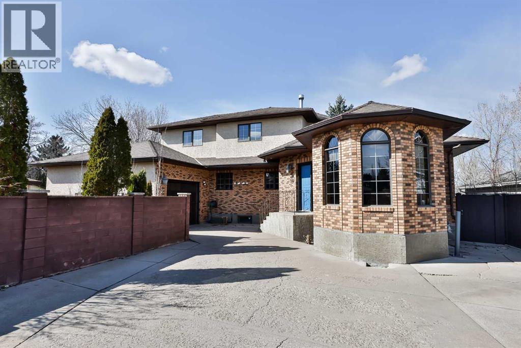 Single Family House for Sale in   Avenue S Glendale Lethbridge 