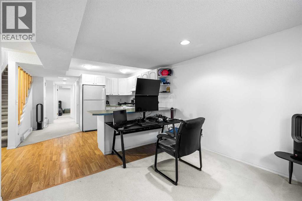 Photo 38 of 2236 33 Street Sw, Calgary AB