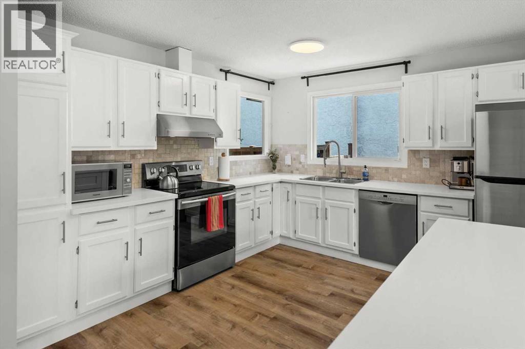 Photo 18 of 40 Bergen Place Nw, Calgary AB