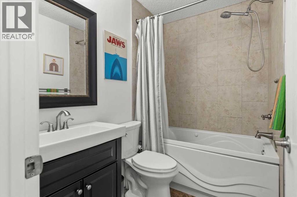 Photo 41 of 40 Bergen Place Nw, Calgary AB