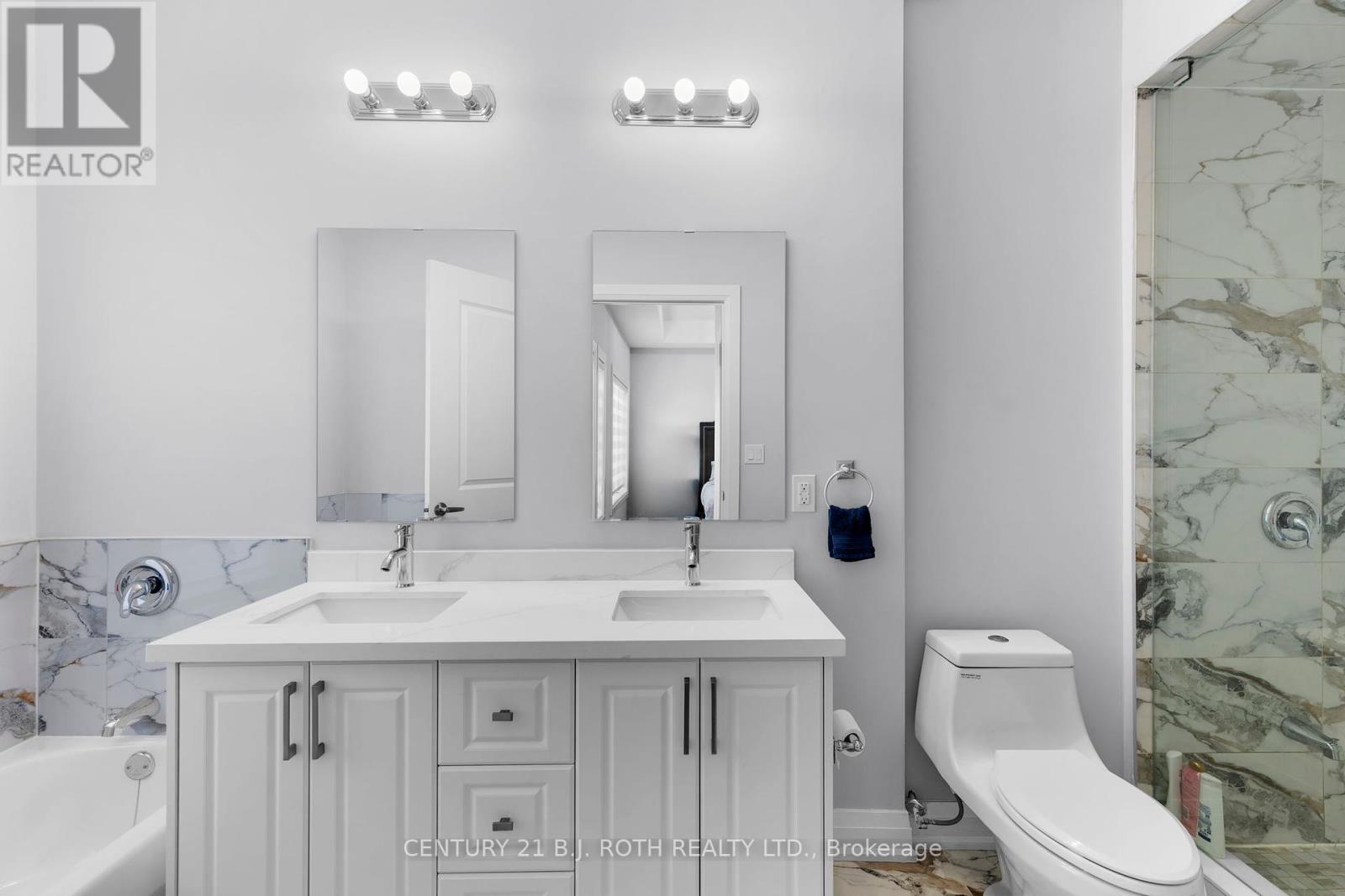 Photo 21 of 23 260 Eagle Street, Newmarket ON