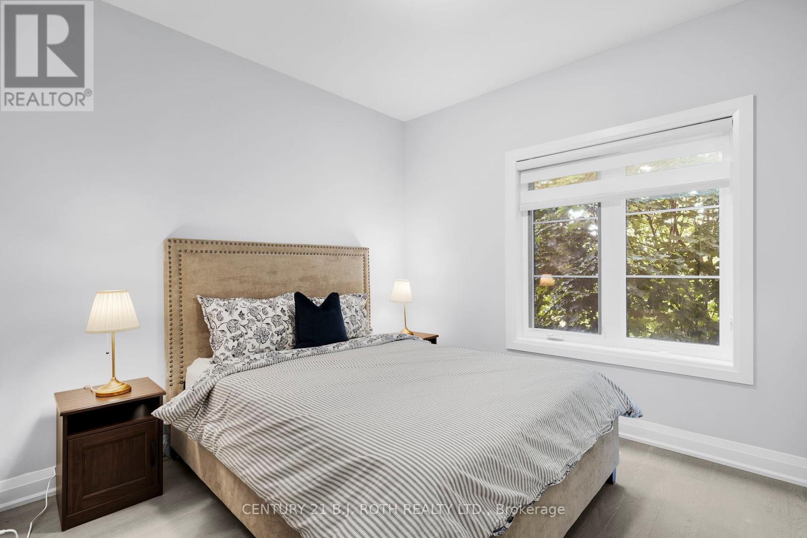 Photo 24 of 23 260 Eagle Street, Newmarket ON