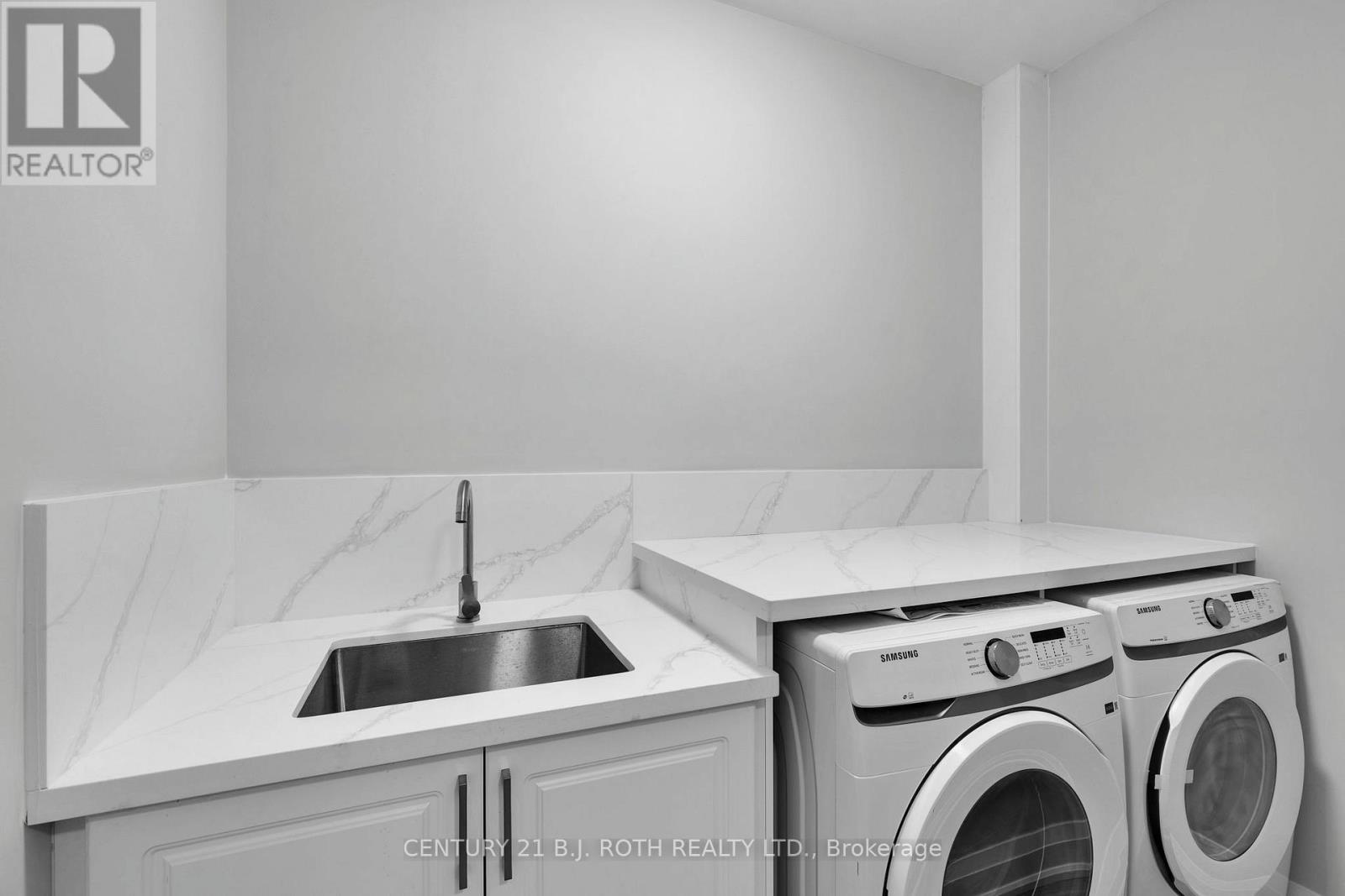 Photo 29 of 23 260 Eagle Street, Newmarket ON
