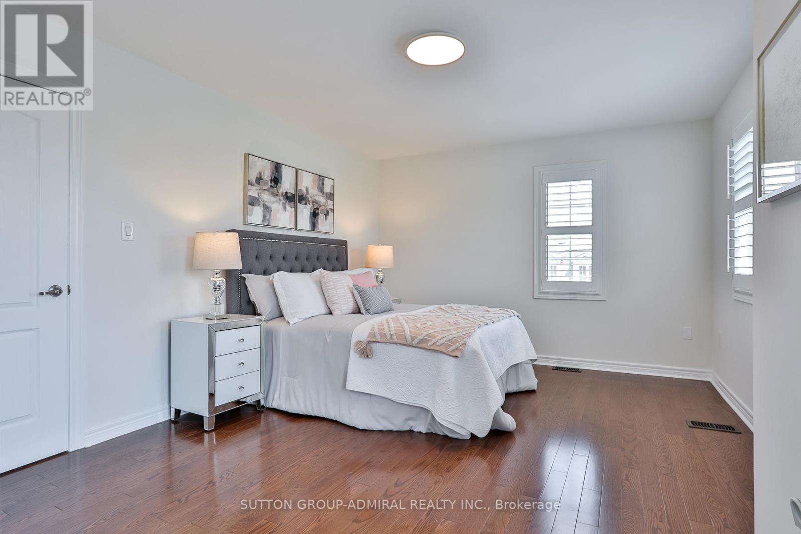 Photo 21 of 46 15 Old Colony Road, Richmond Hill ON