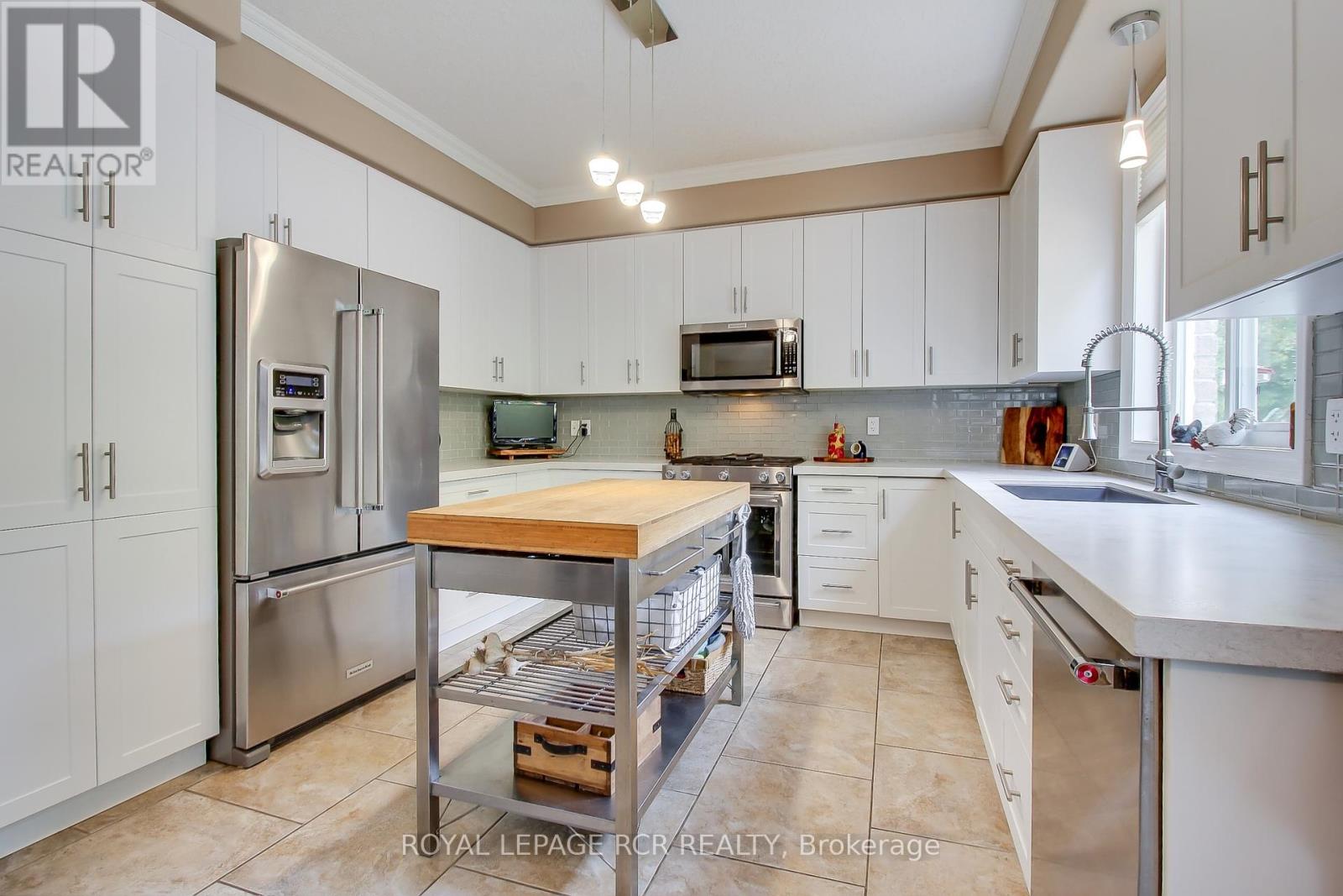 Photo 41 of 1047 Nantyr Drive, Innisfil ON