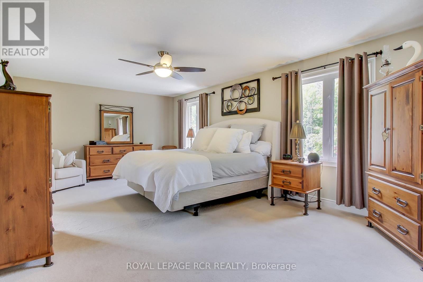 Photo 15 of 1047 Nantyr Drive, Innisfil ON
