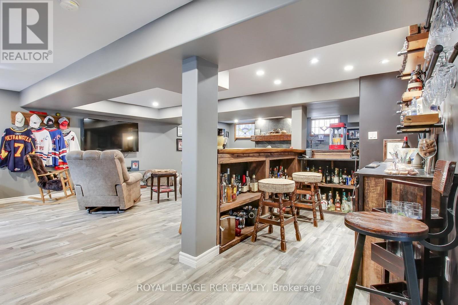Photo 16 of 1047 Nantyr Drive, Innisfil ON