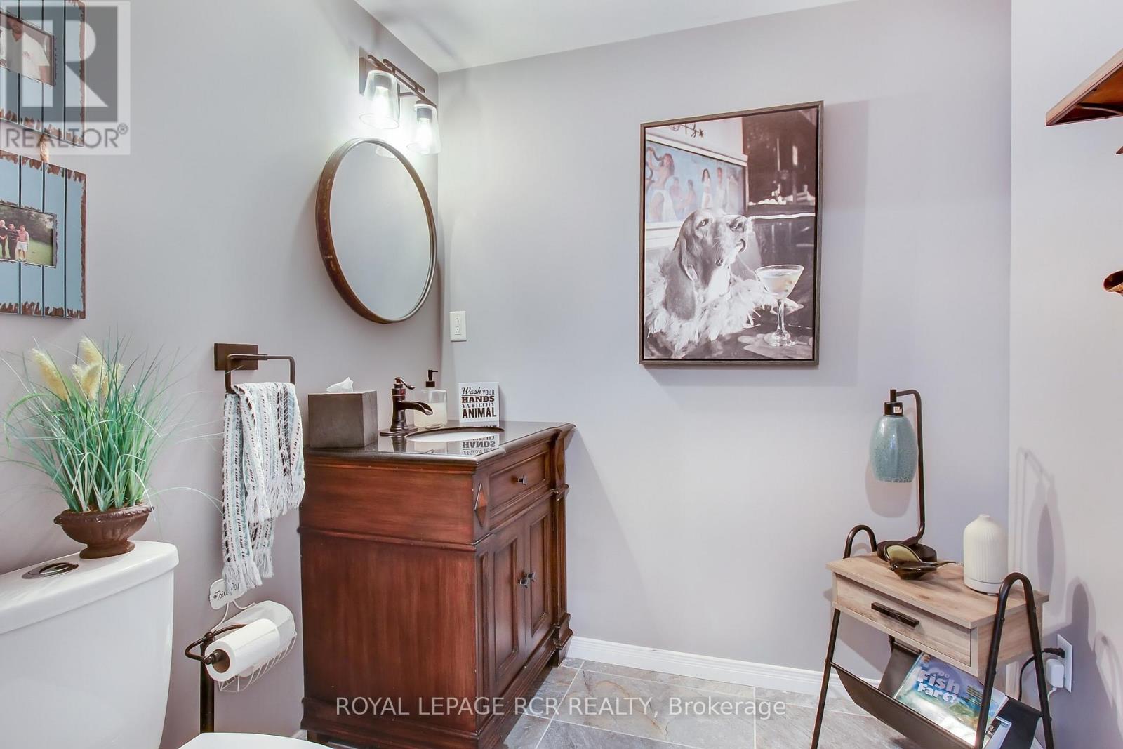 Photo 3 of 1047 Nantyr Drive, Innisfil ON