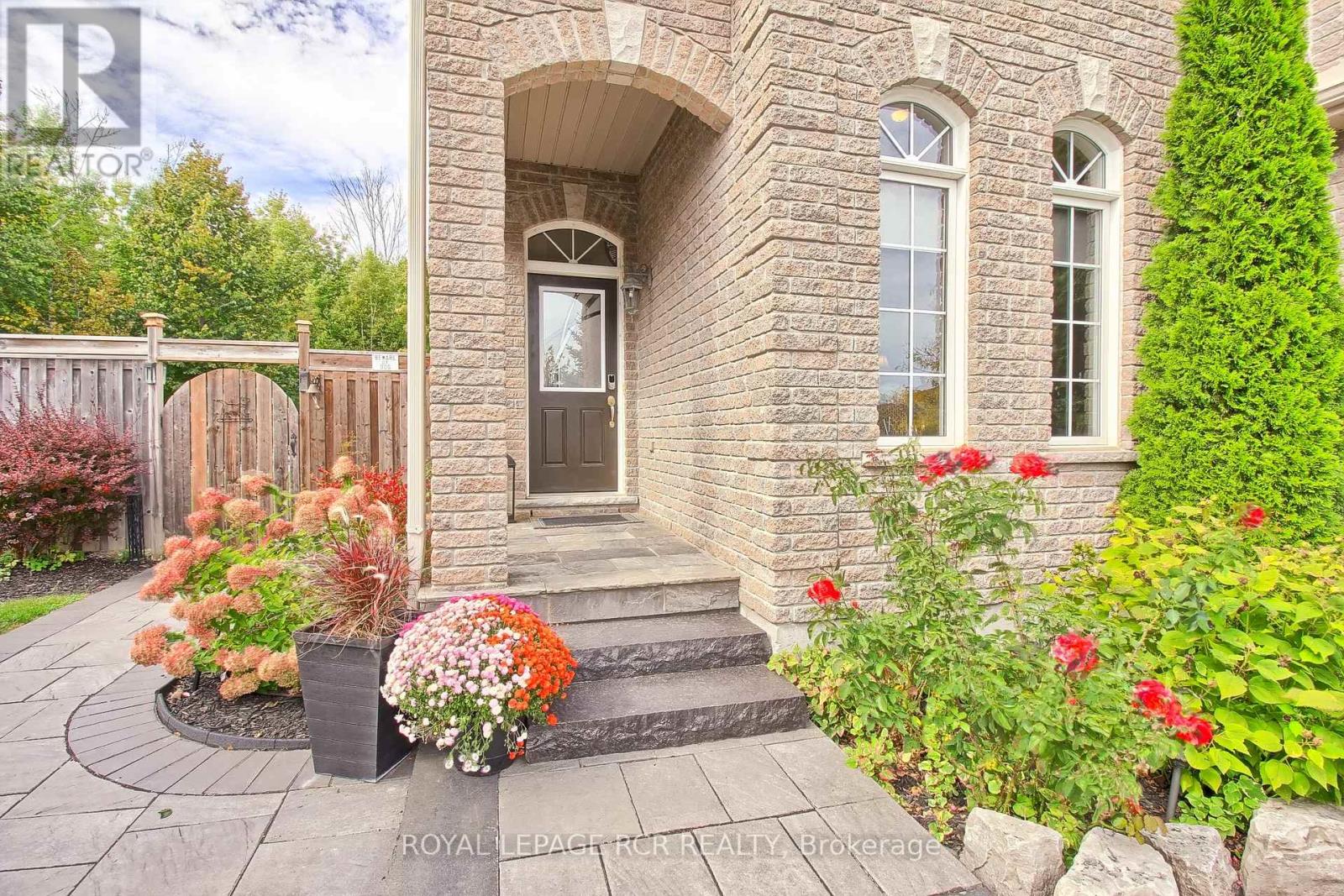 Photo 20 of 1047 Nantyr Drive, Innisfil ON