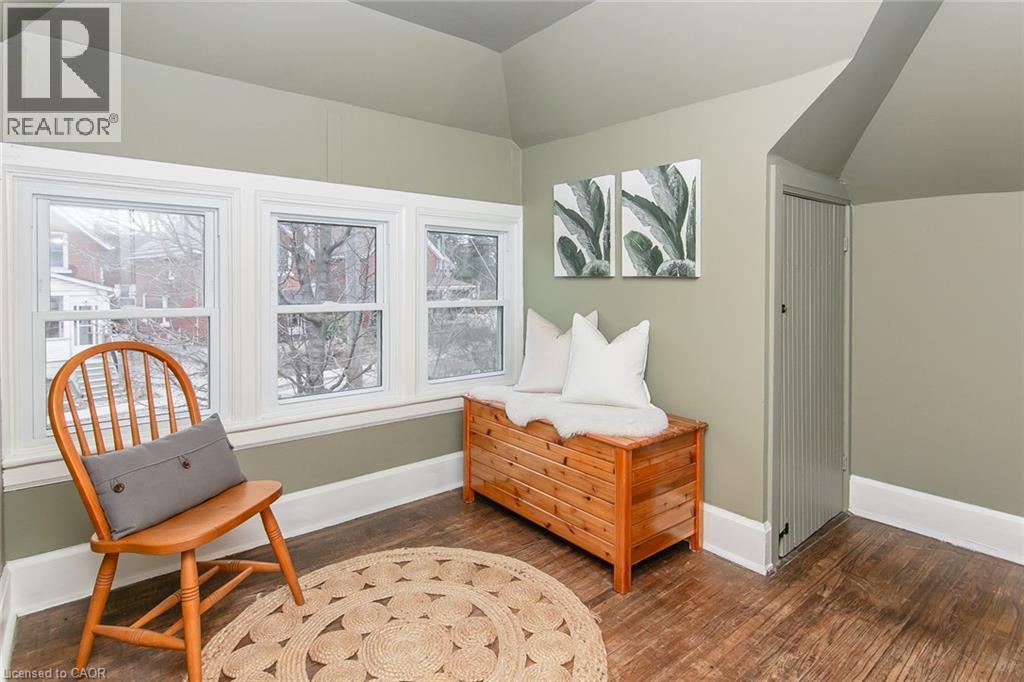 Photo 42 of 195 Edinburgh Road N, Guelph ON