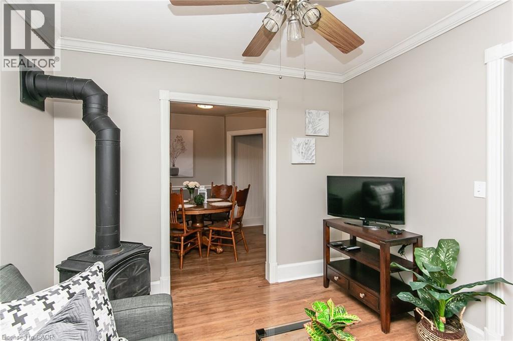 Photo 6 of 195 Edinburgh Road N, Guelph ON