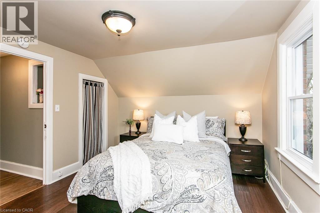 Photo 2 of 195 Edinburgh Road N, Guelph ON